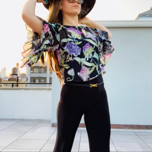 H&M Seethrough Floral BatWing Bell Flare Sleeve - Picture 13 of 16